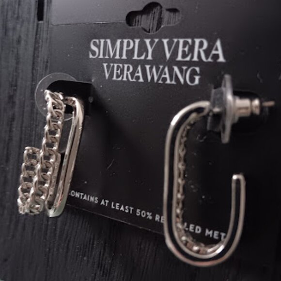 VERA WANG Rocker Chic Silver Square Oval Smooth & Curb Chain Link Hoop Earrings - Picture 3 of 3